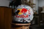 Casque hommage de Max Verstappen inspiré de la faïence de Delft pour le Grand Prix des Pays-Bas 2026 à Zandvoort