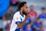 Pierre-Emerick Aubameyang exulte avec le maillot du Deportivo La Corogne en Liga 2026-27