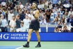 Ben Shelton célèbre sa victoire sur Carlos Alcaraz en quart de finale de l'US Open 2026