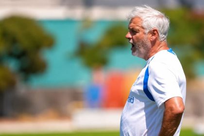 Bruno Genesio hausse le ton lors d'un entraînement de l'OM, en pleine crise de résultats
