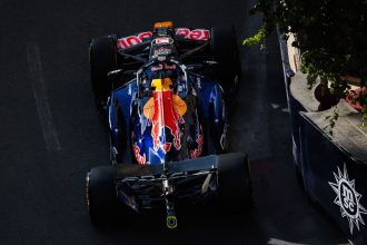 EL3 du GP d'Azerbaïdjan : la Red Bull de Max Verstappen au ras du mur à Bakou