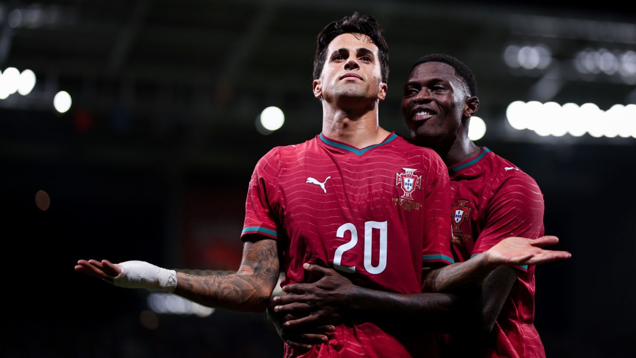 João Cancelo célèbre son but avec le Portugal face à la Norvège en Ligue des nations, le 4 octobre 2026