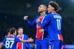 Lucas Hernández et Maghnes Akliouche célèbrent un but du PSG contre Barcelone en Ligue des champions