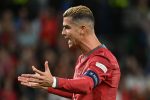 Cristiano Ronaldo, capitaine du Portugal, mécontent lors du match contre le pays de Galles